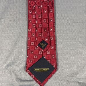 Donald Trump Necktie Signature Collection Red Square Geometric Tie 100% Silk‎